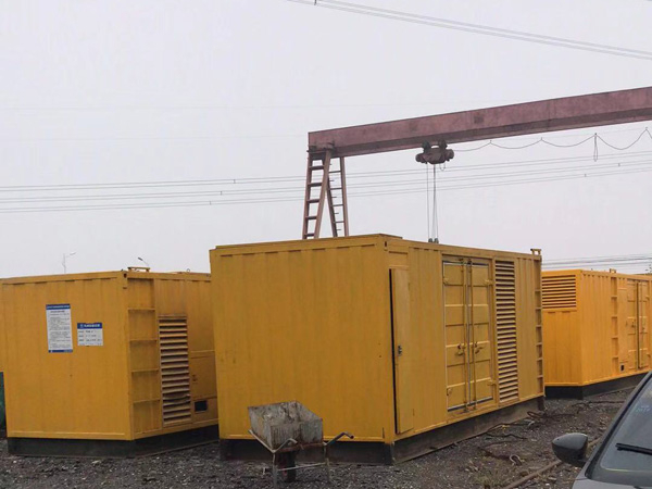 清河100kw柴油发电机组每小时油耗？